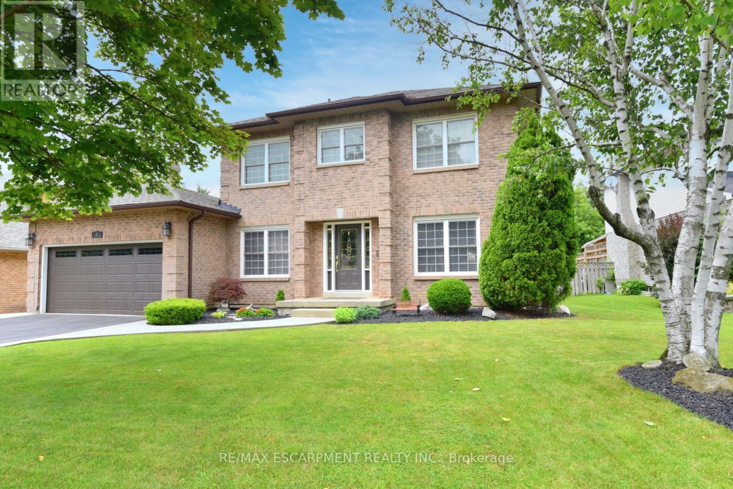 3 SUTER CRESCENT Image 1