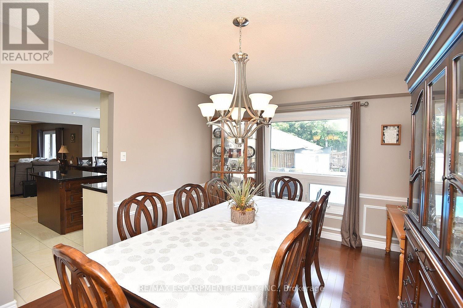 3 SUTER CRESCENT Image 15