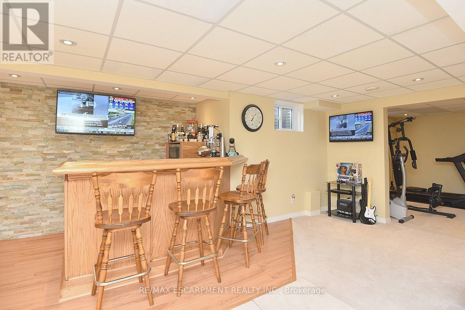 3 SUTER CRESCENT Image 27