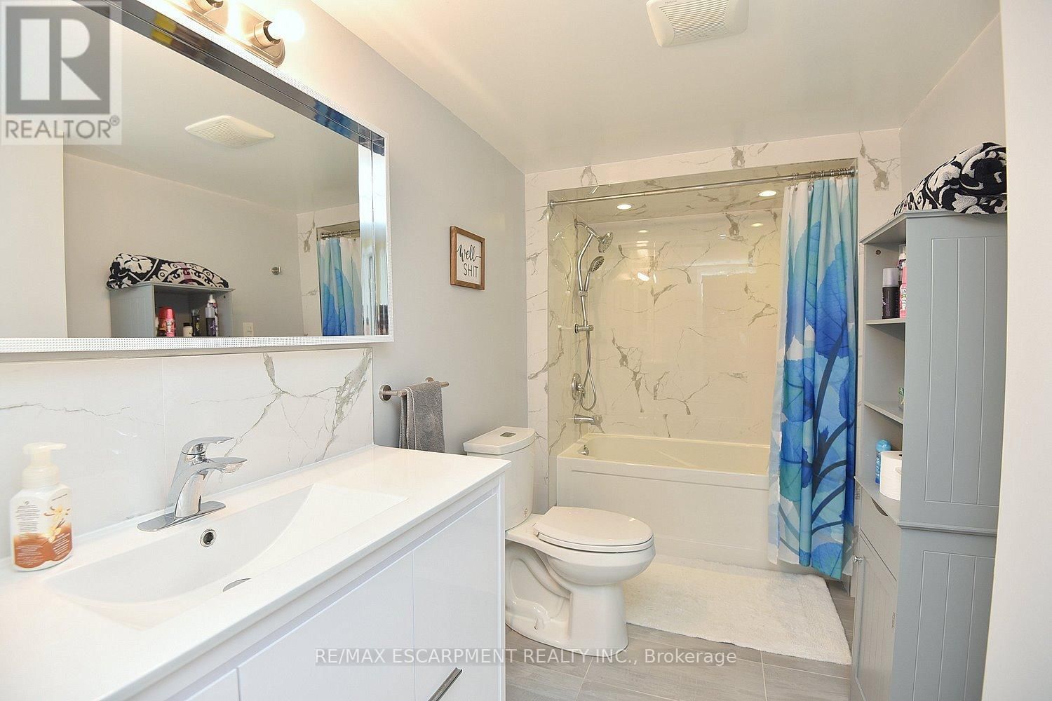 3 SUTER CRESCENT Image 36