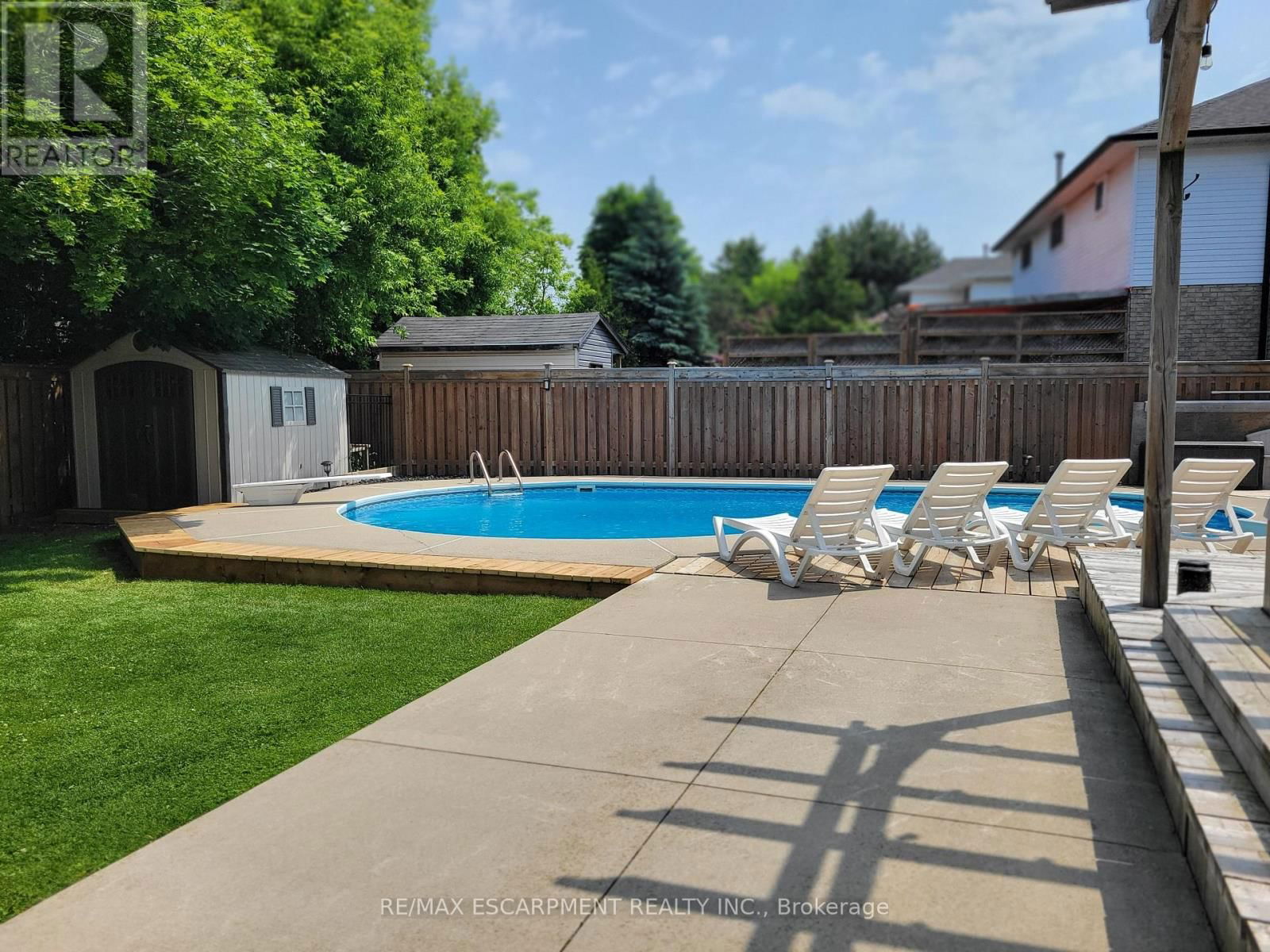 3 SUTER CRESCENT Image 41