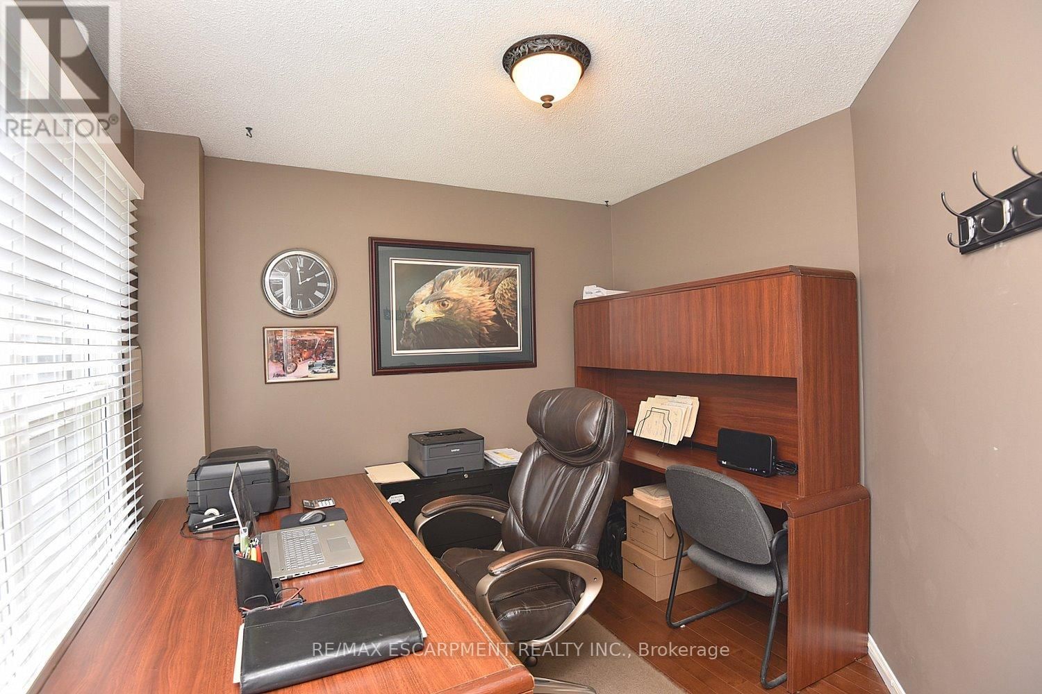 3 SUTER CRESCENT Image 5