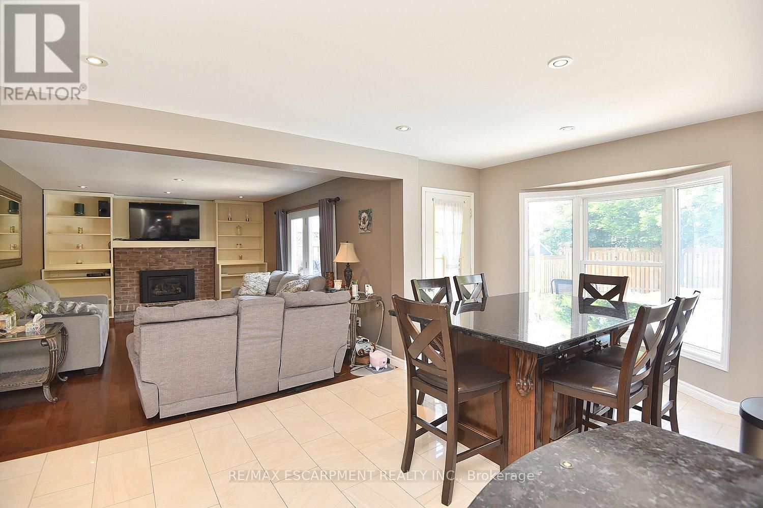3 SUTER CRESCENT Image 8