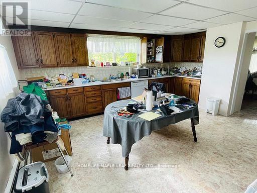 219 HILL ROAD Image 11