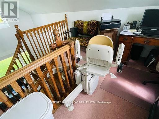 219 HILL ROAD Image 18