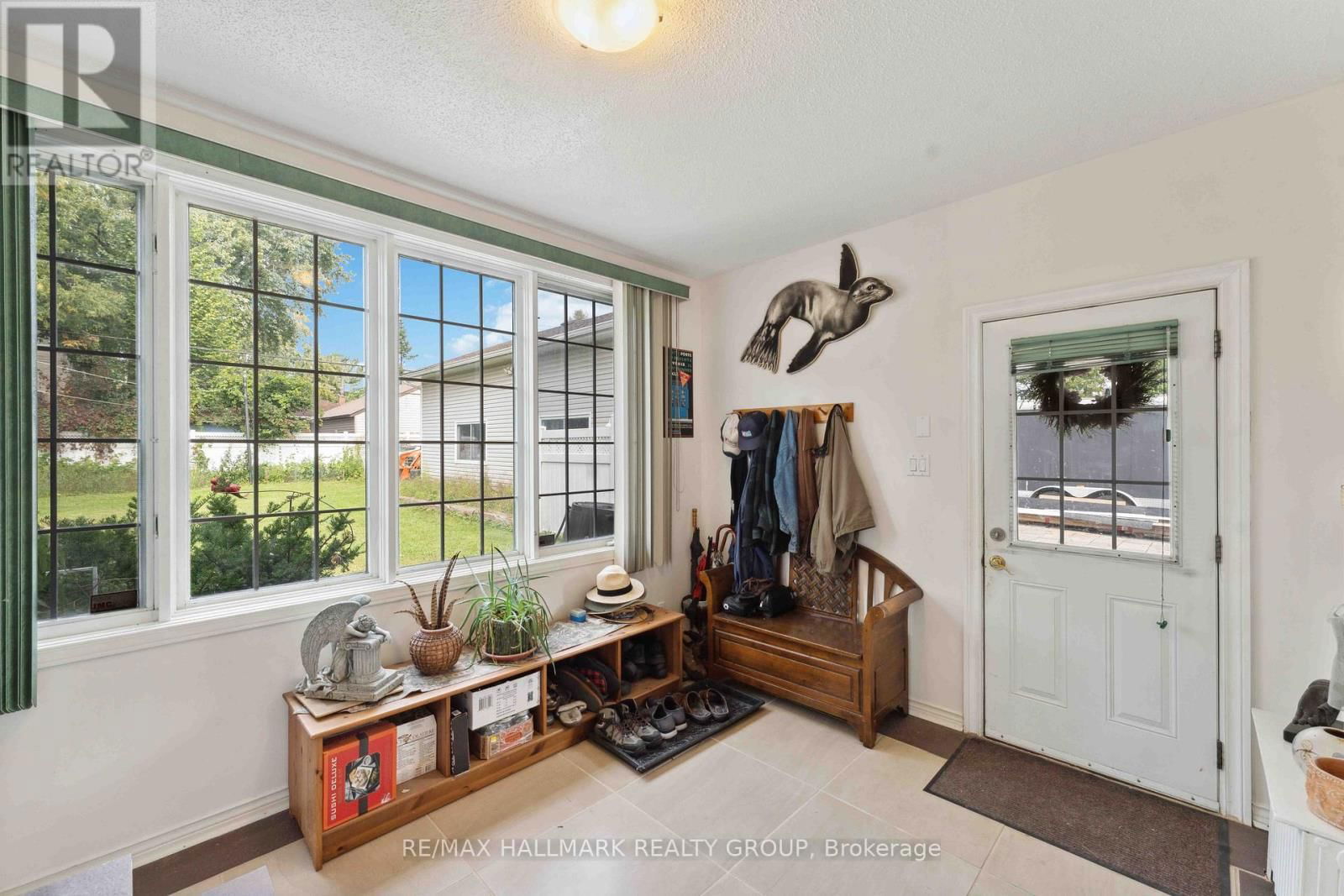 431 BLAKE BOULEVARD Image 24