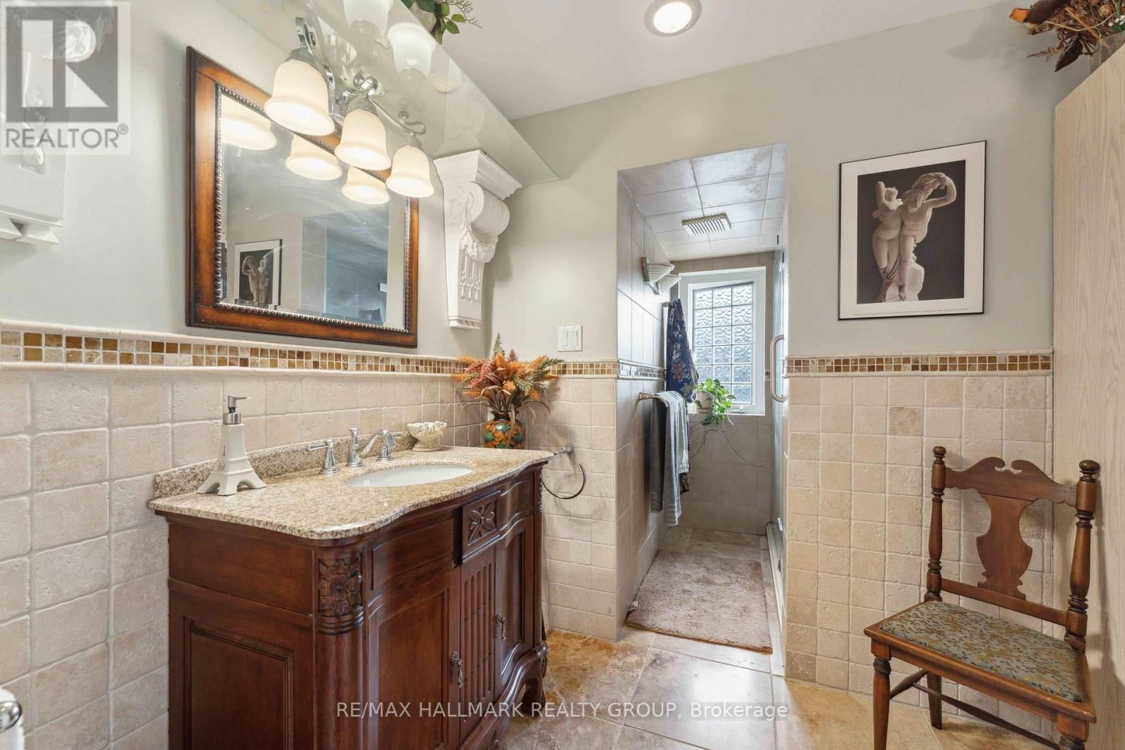 431 BLAKE BOULEVARD Image 31