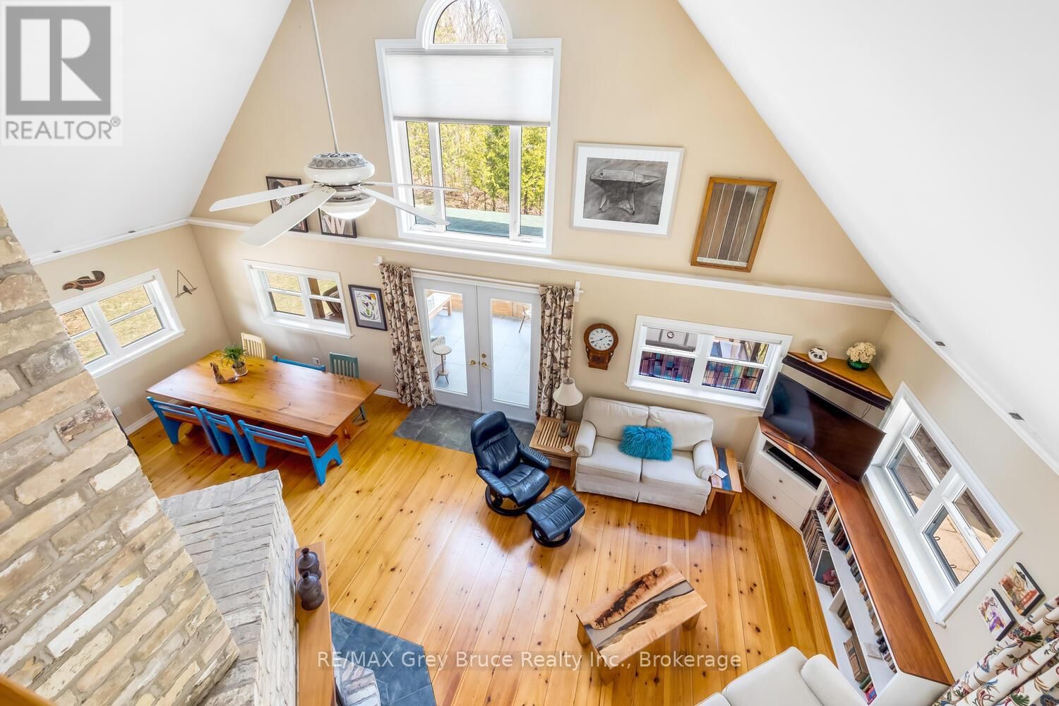20 MAPLE DRIVE Image 10