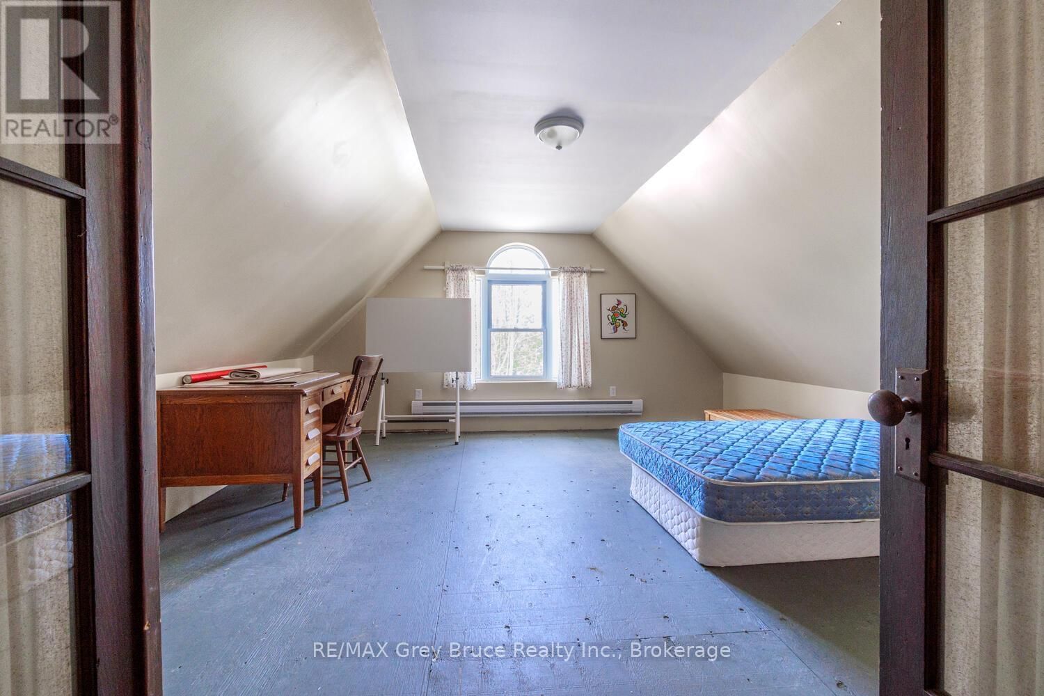 20 MAPLE DRIVE Image 34