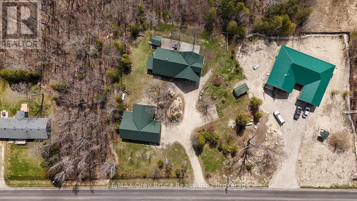 20 MAPLE DRIVE Image 41