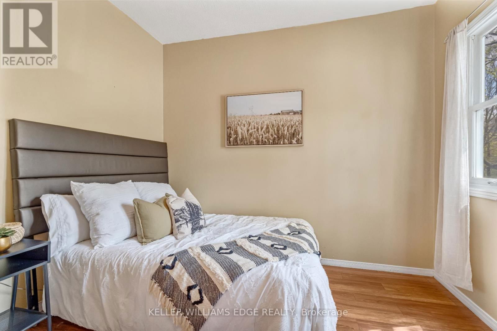 177 YOUNG STREET Image 11