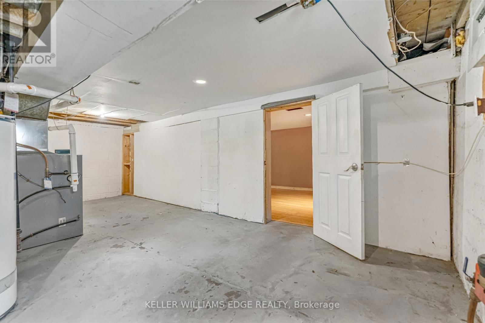 177 YOUNG STREET Image 22