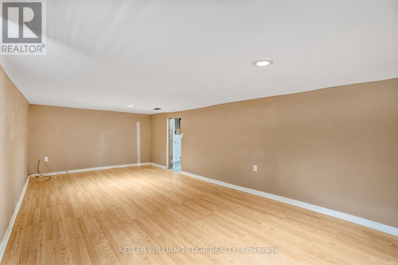 177 YOUNG STREET Image 24