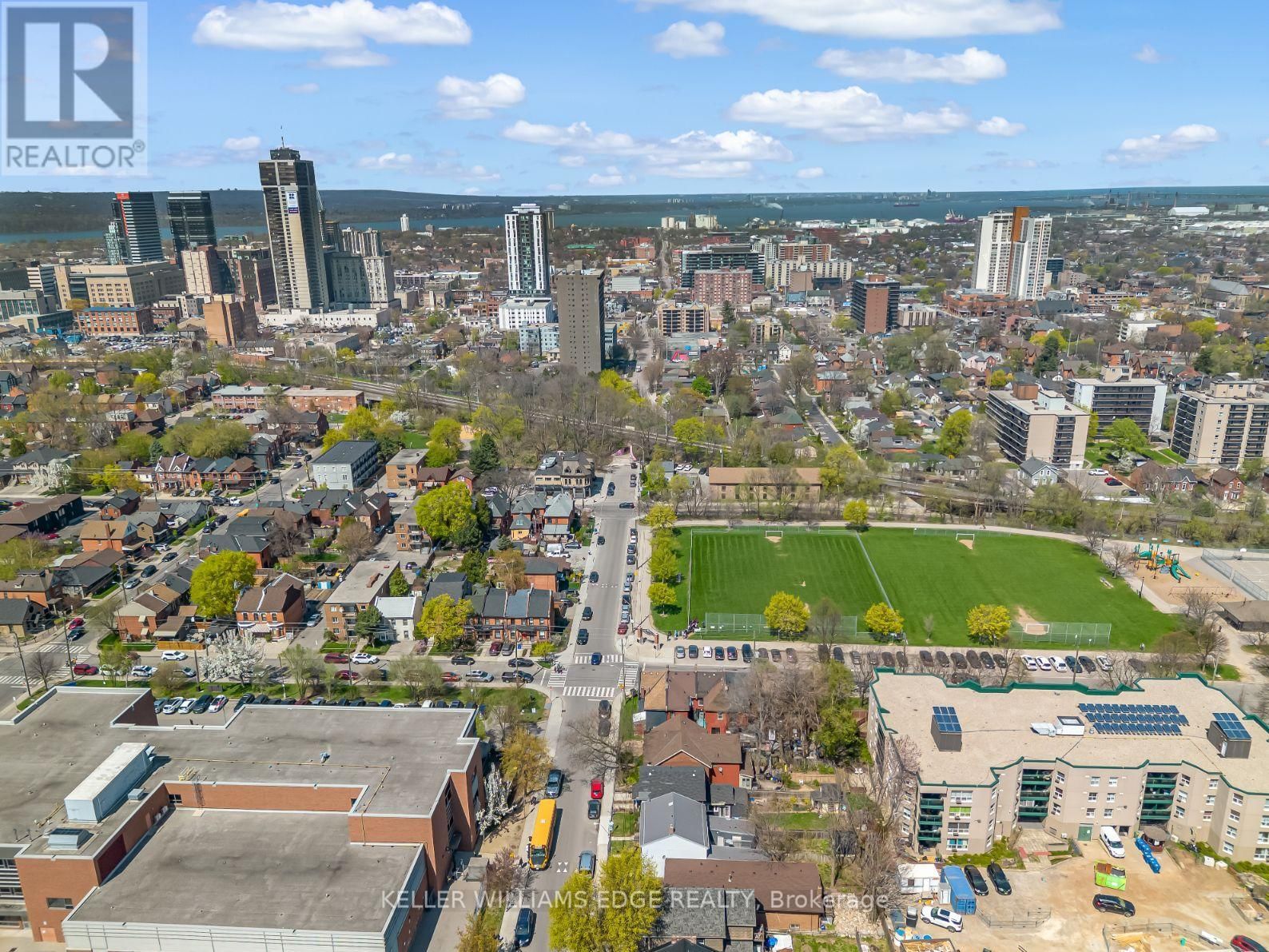 177 YOUNG STREET Image 36