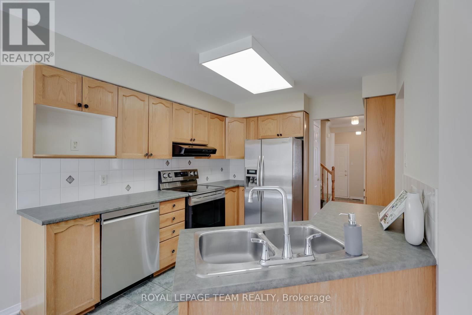 8 BELLROCK DRIVE Image 17