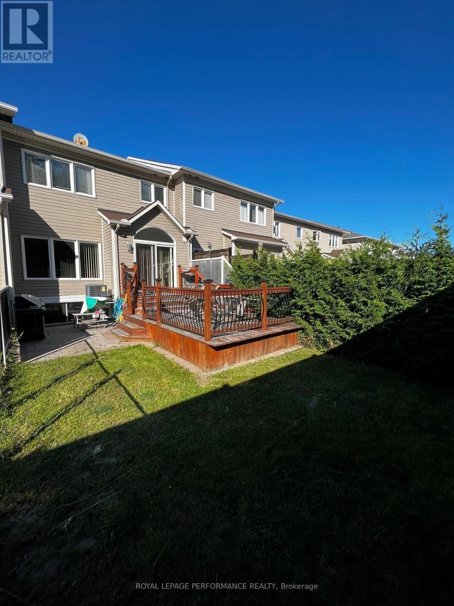 414 GALATINA WAY Image 22