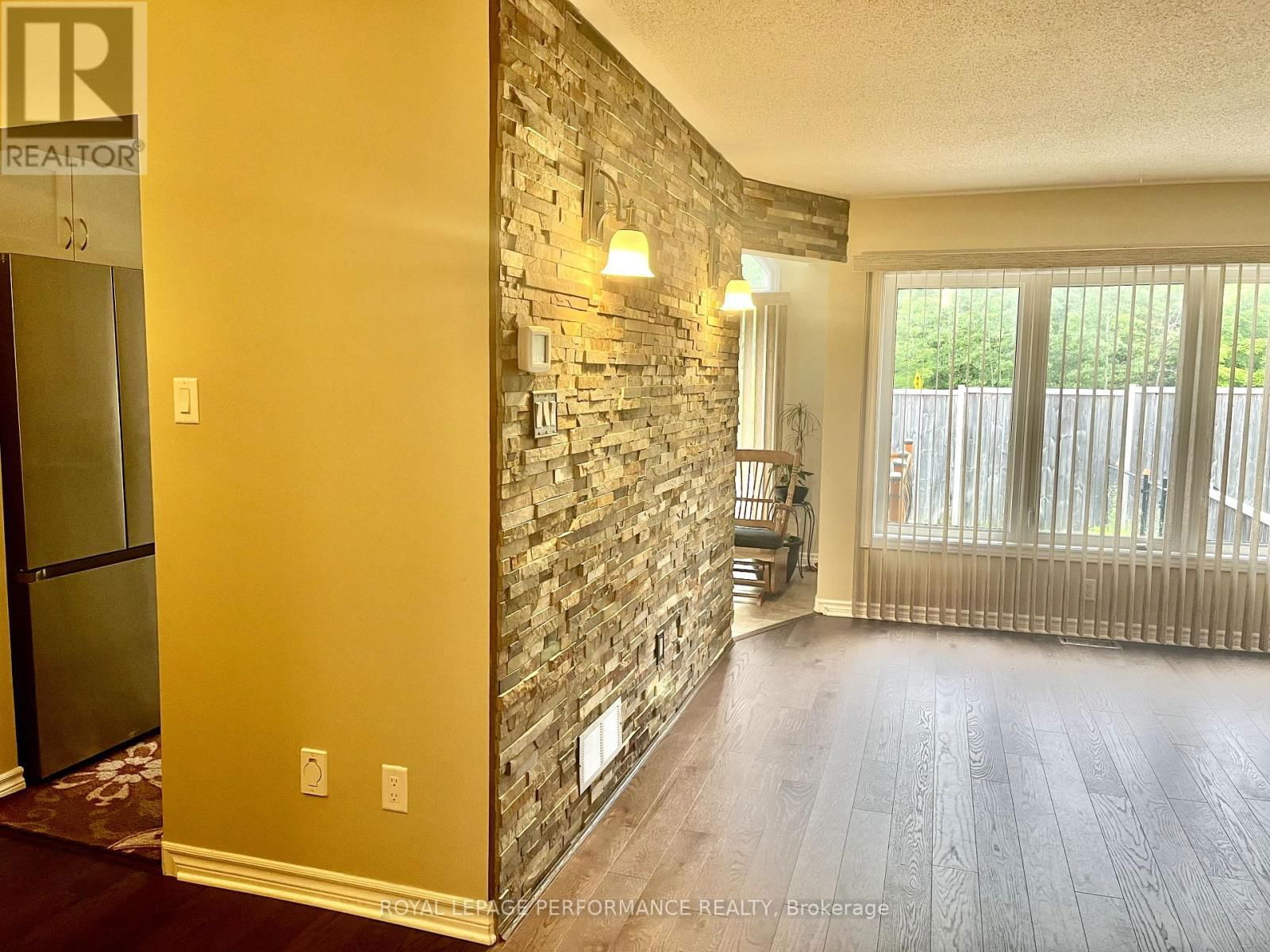 414 GALATINA WAY Image 8