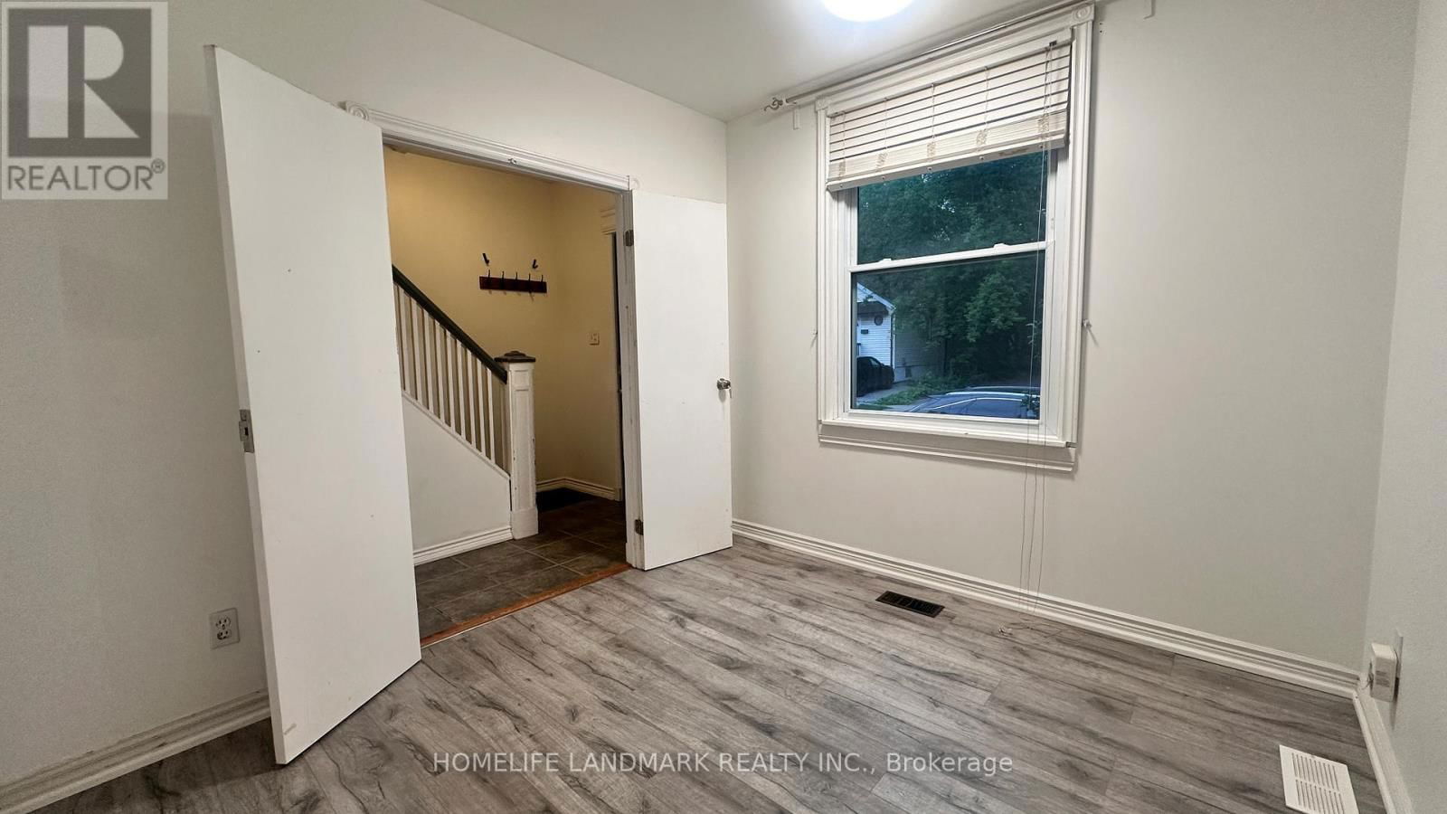 107 ROYAL AVENUE Image 12