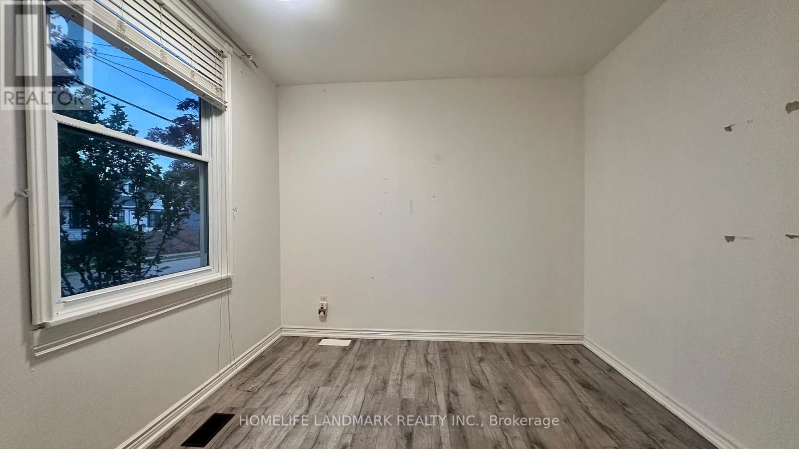 107 ROYAL AVENUE Image 14