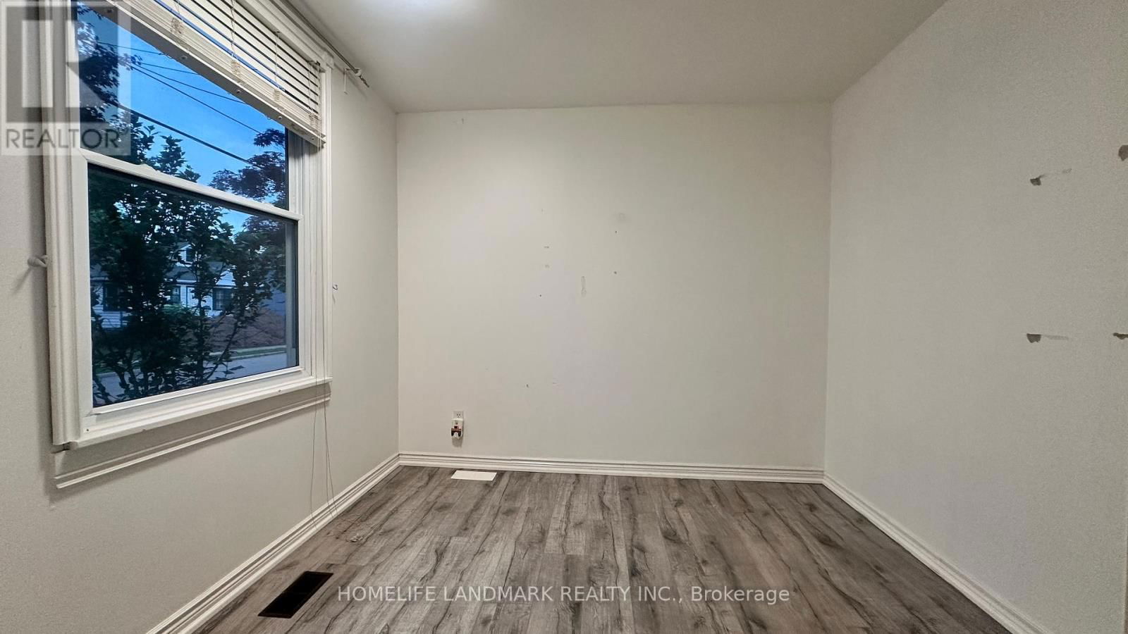 107 ROYAL AVENUE Image 15