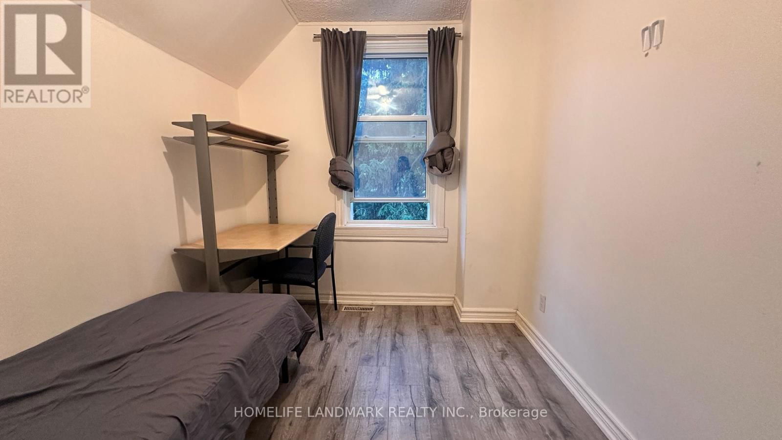 107 ROYAL AVENUE Image 17