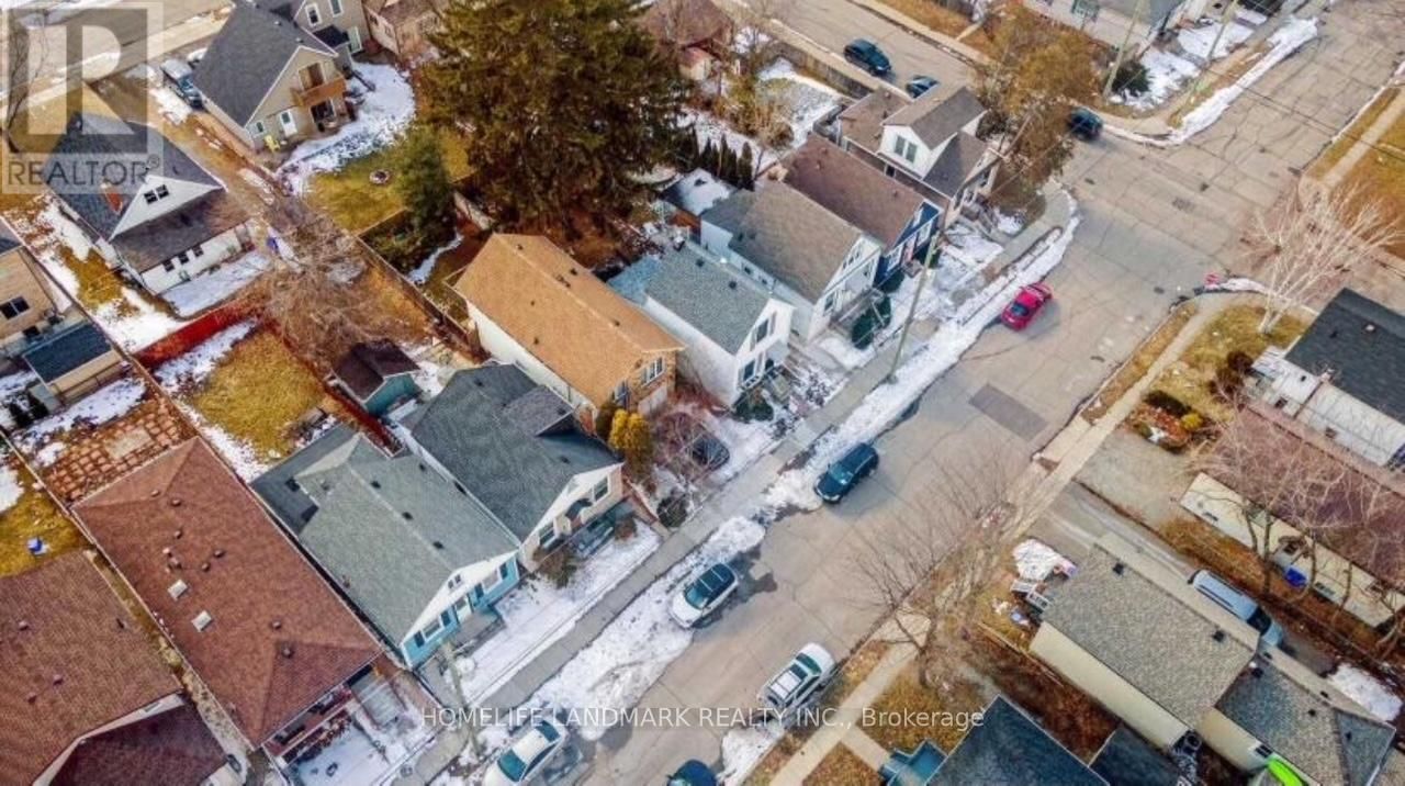 107 ROYAL AVENUE Image 29