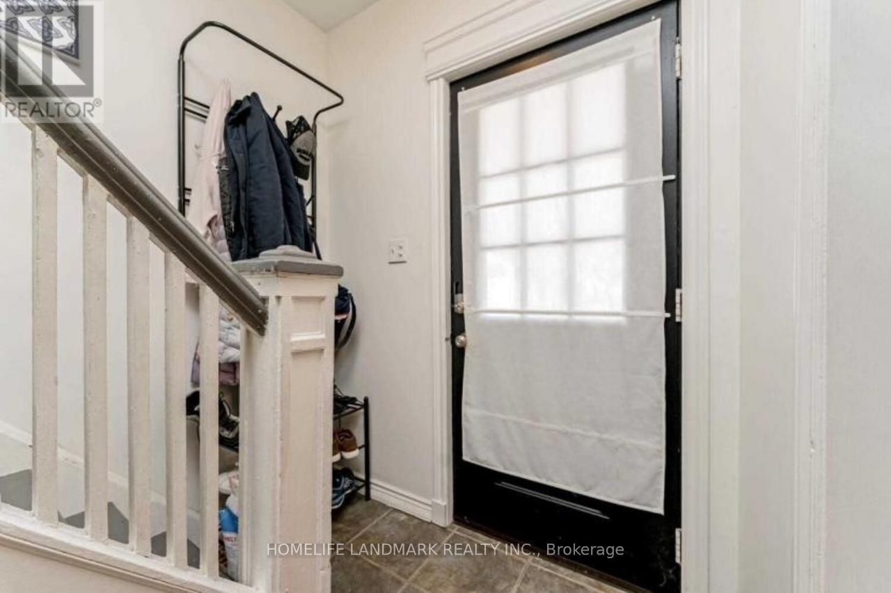 107 ROYAL AVENUE Image 4