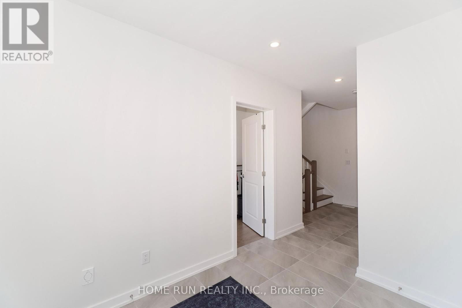 1409 HEMLOCK ROAD Image 21