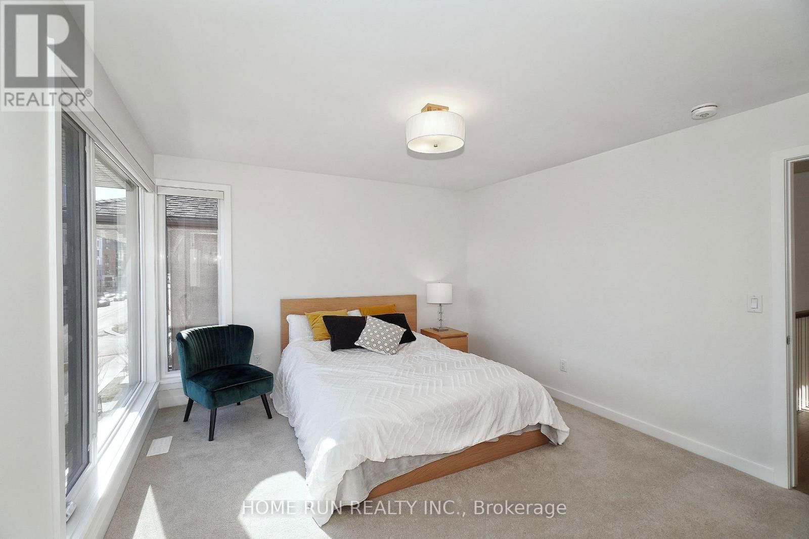 1409 HEMLOCK ROAD Image 28