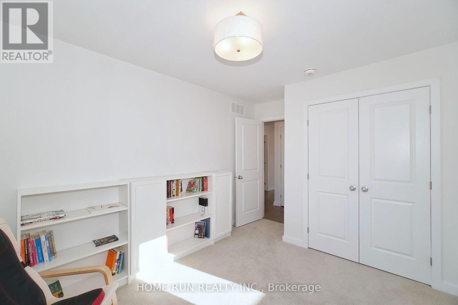 1409 HEMLOCK ROAD Image 30