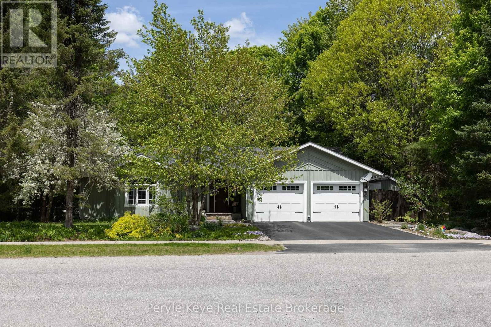 33 MEADOW HEIGHTS DRIVE Image 1