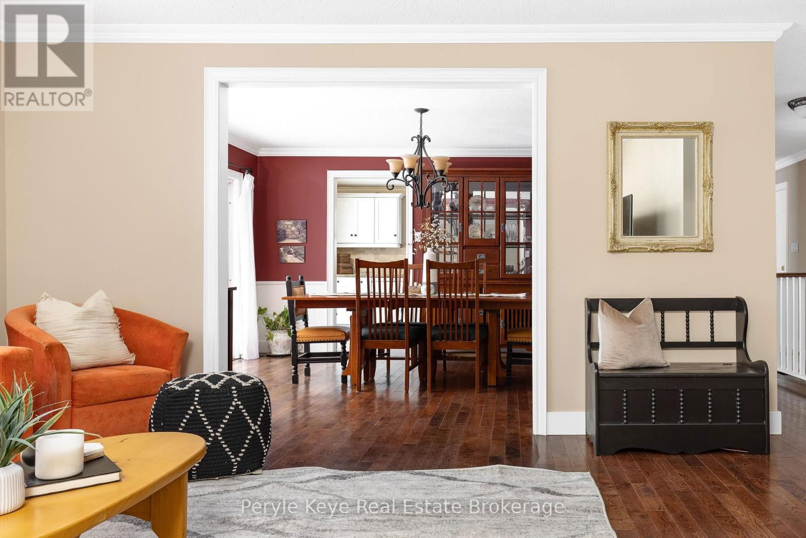 33 MEADOW HEIGHTS DRIVE Image 11