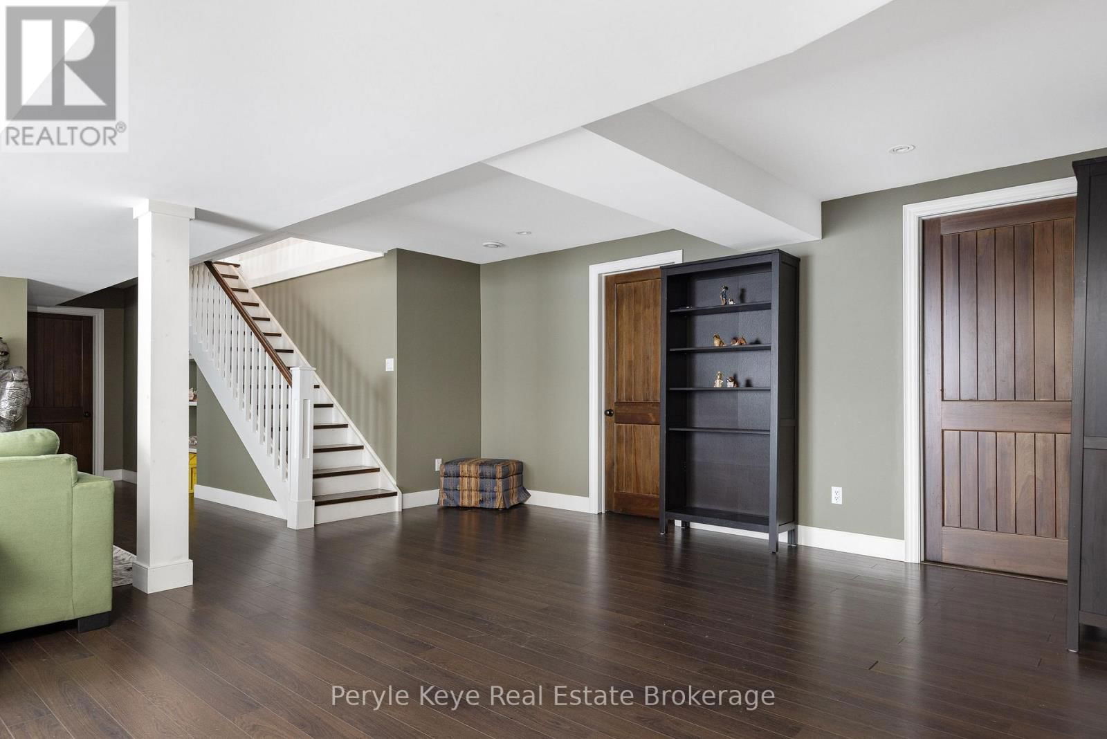 33 MEADOW HEIGHTS DRIVE Image 39