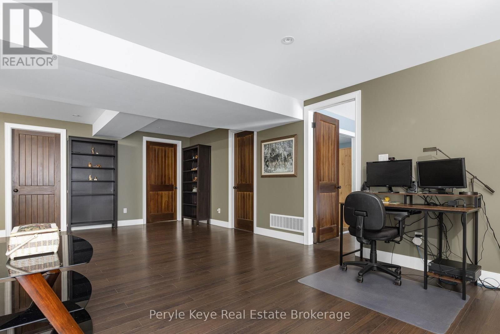 33 MEADOW HEIGHTS DRIVE Image 42