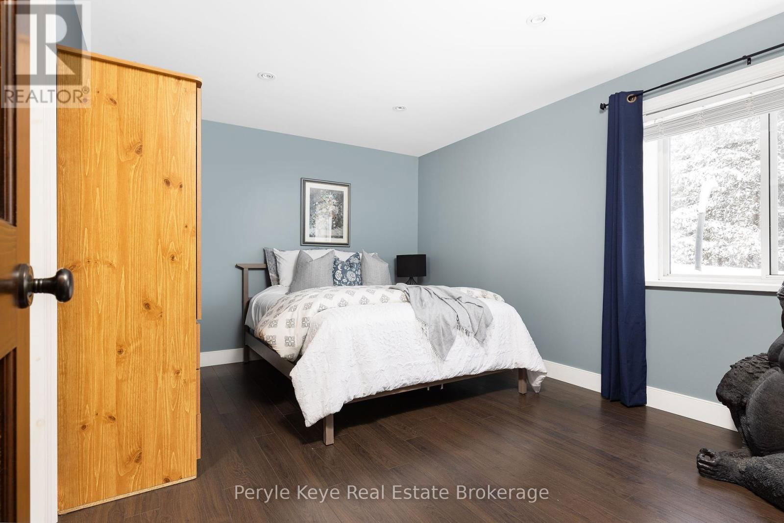 33 MEADOW HEIGHTS DRIVE Image 45