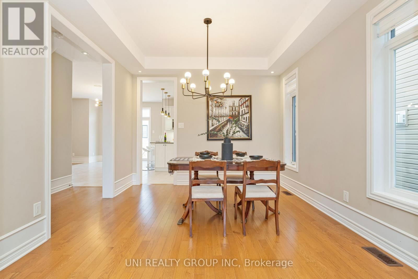 172 CAMBIE ROAD Image 10