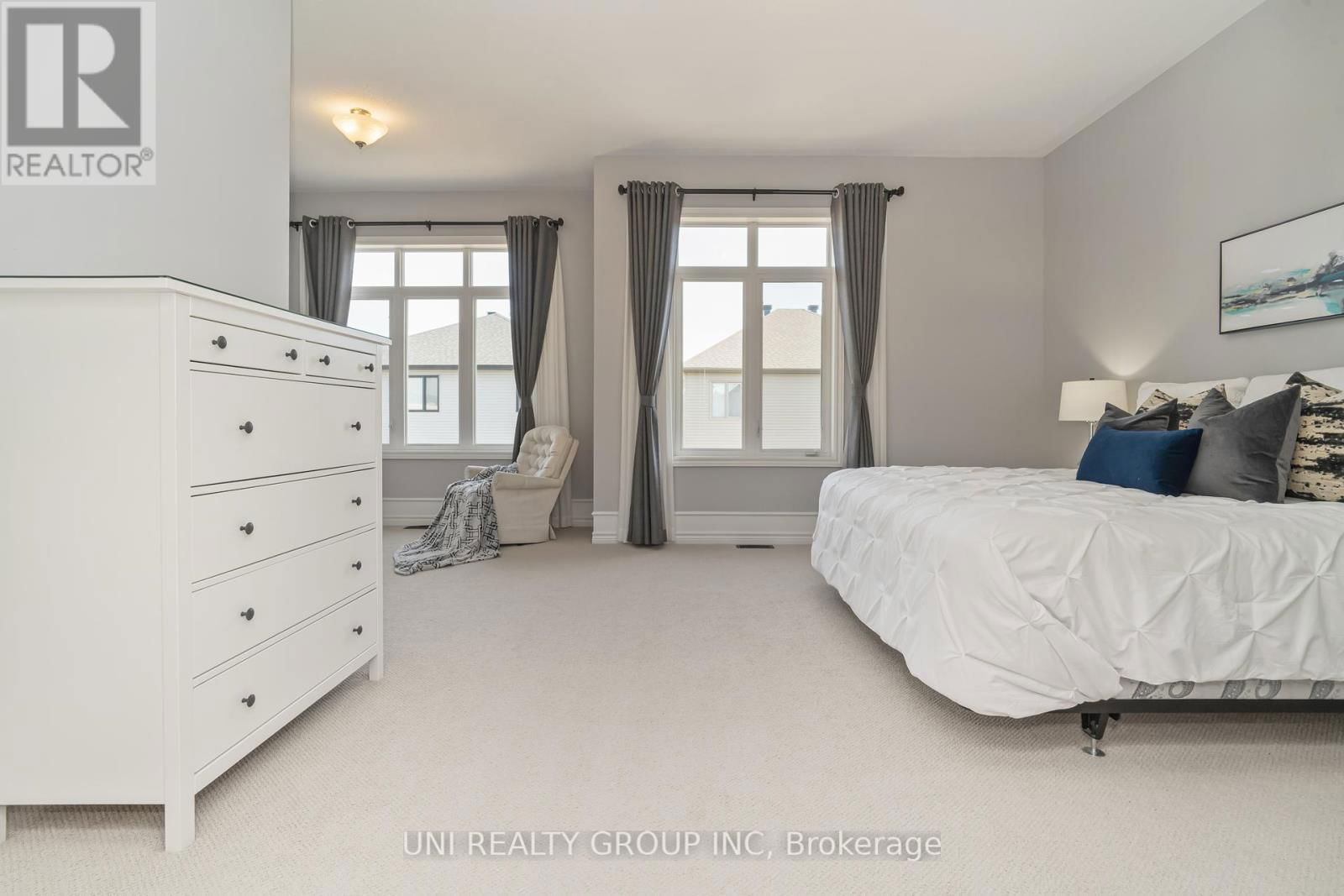 172 CAMBIE ROAD Image 28