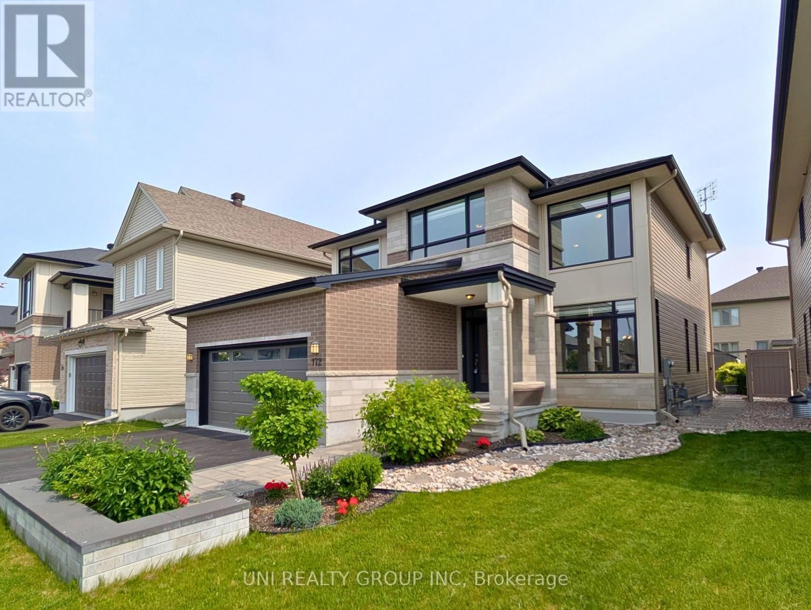 172 CAMBIE ROAD Image 3