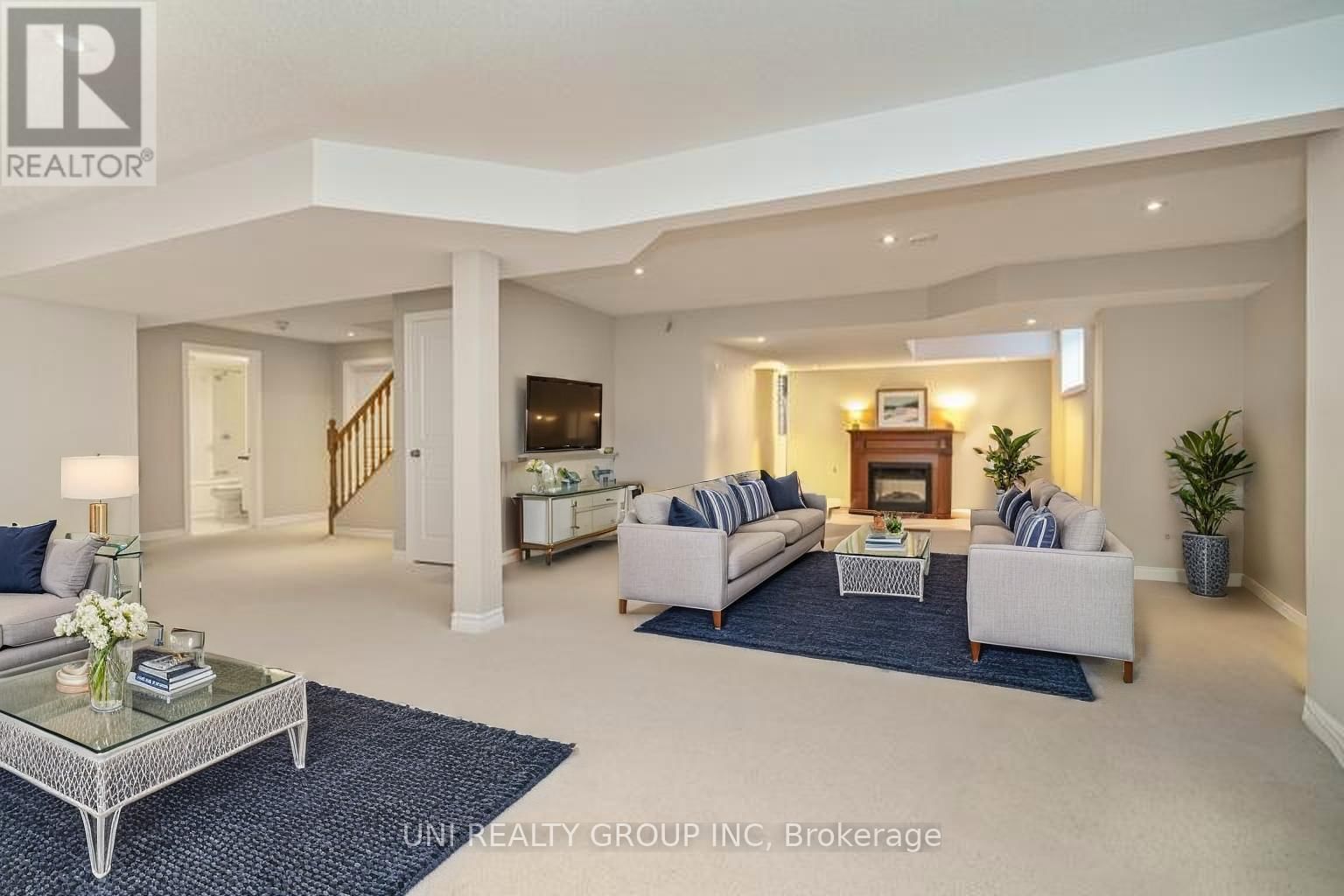 172 CAMBIE ROAD Image 43