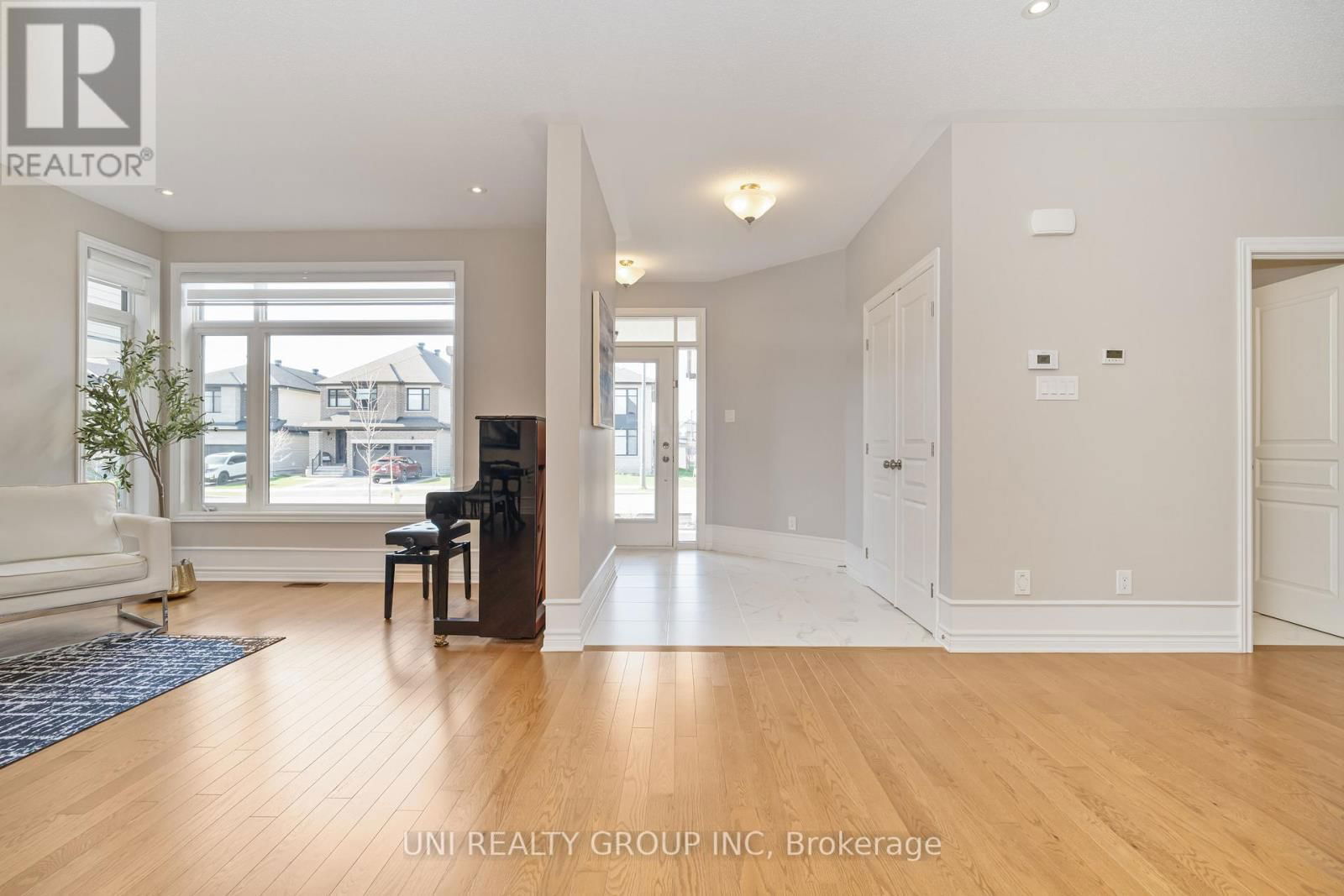 172 CAMBIE ROAD Image 6