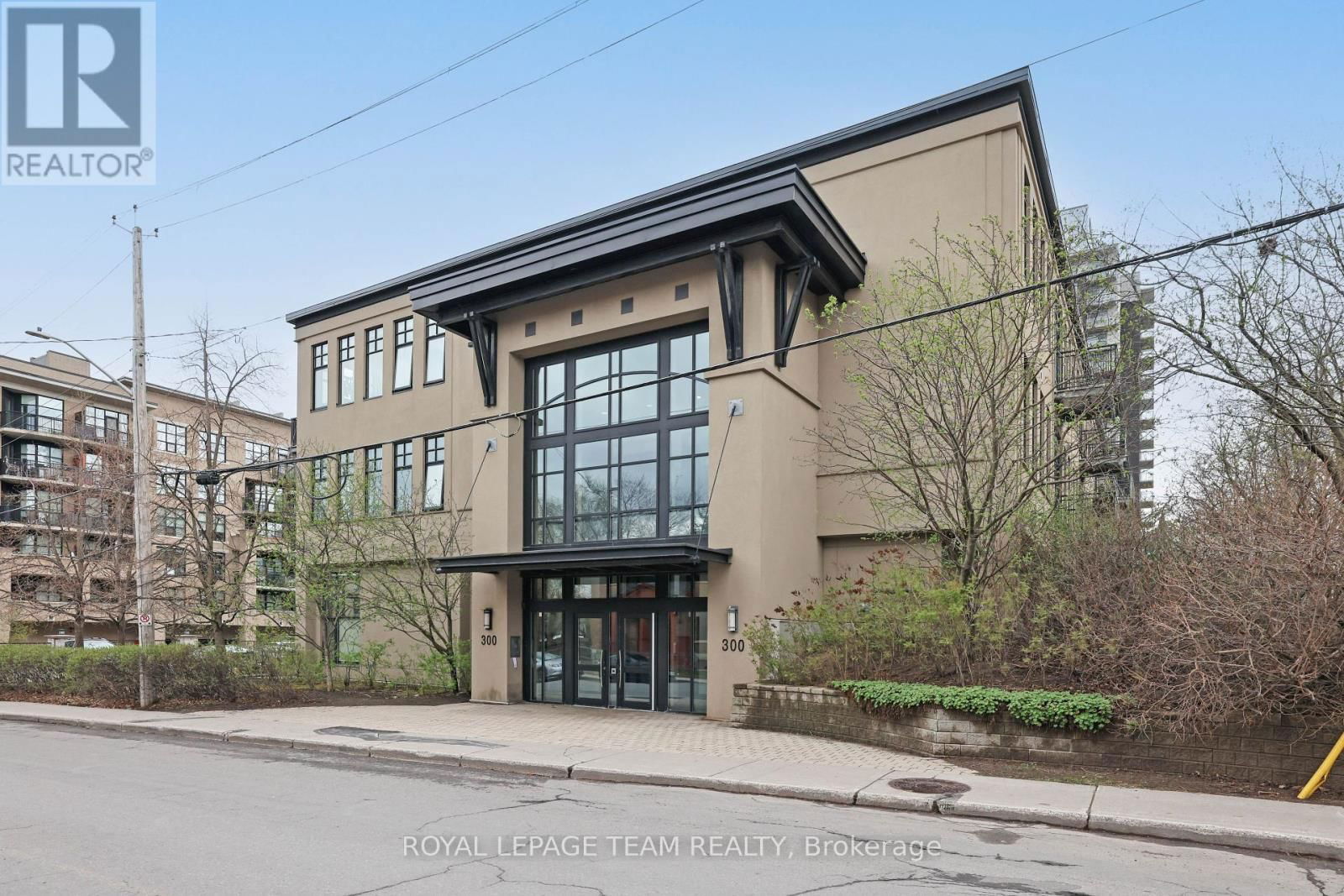 203 - 300 POWELL AVENUE Image 1
