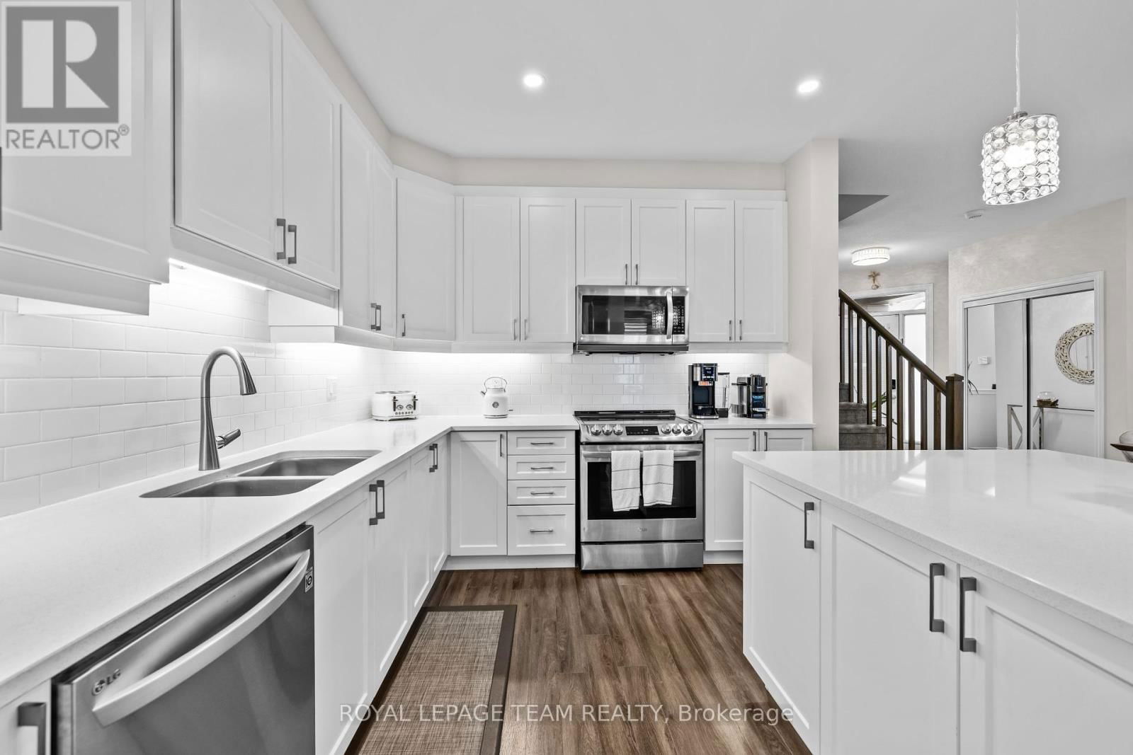 1135 APOLUNE STREET Image 11