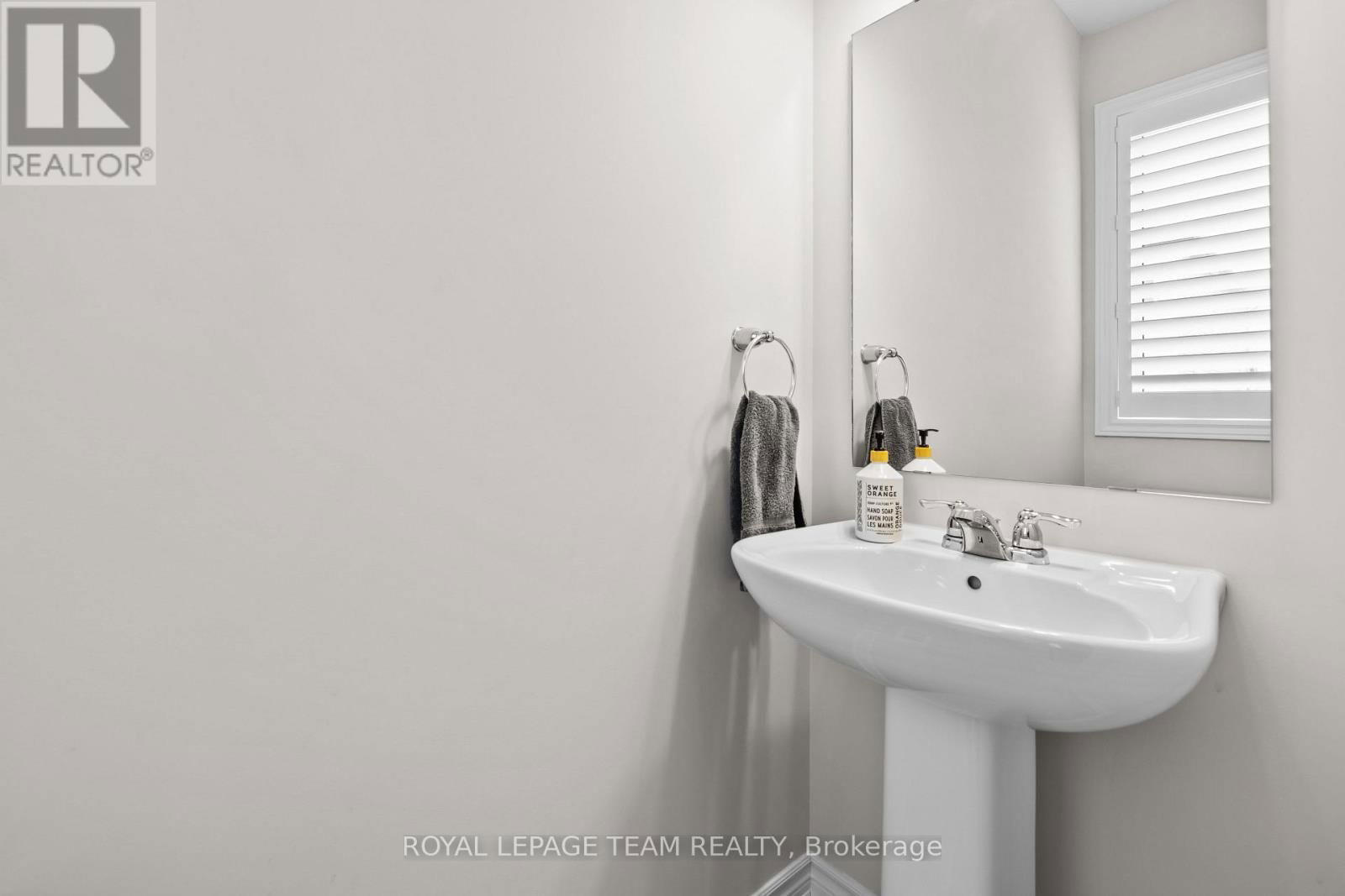 1135 APOLUNE STREET Image 18