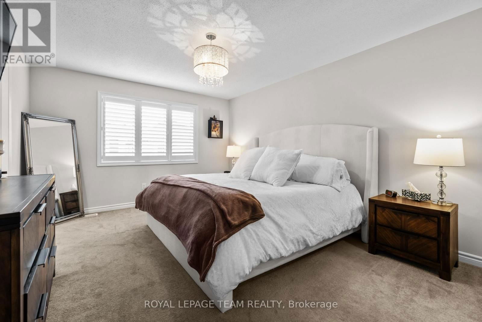 1135 APOLUNE STREET Image 21