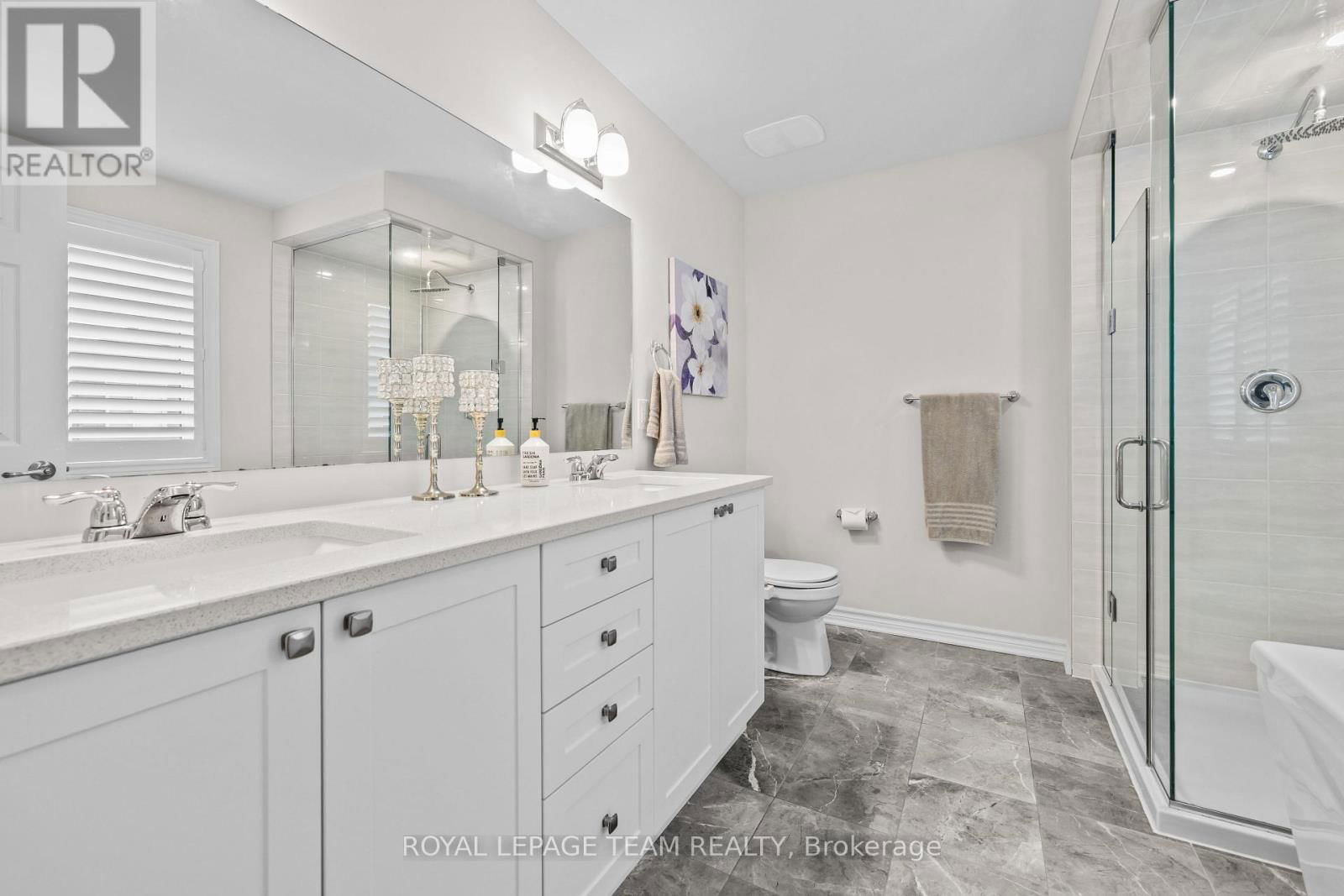 1135 APOLUNE STREET Image 24