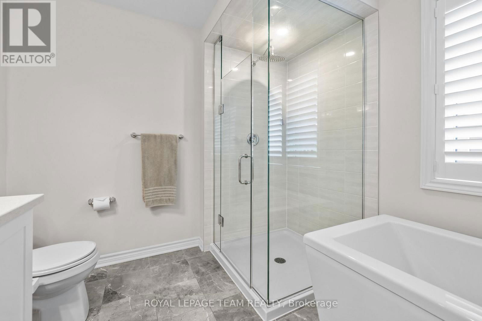 1135 APOLUNE STREET Image 25