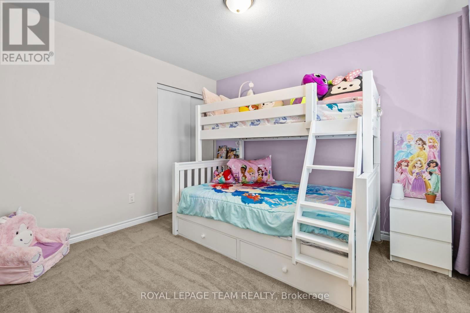 1135 APOLUNE STREET Image 28