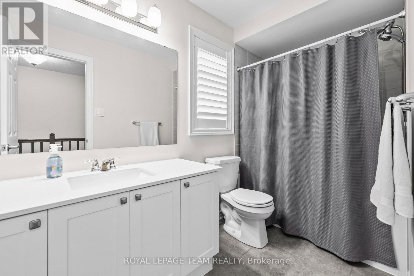 1135 APOLUNE STREET Image 29