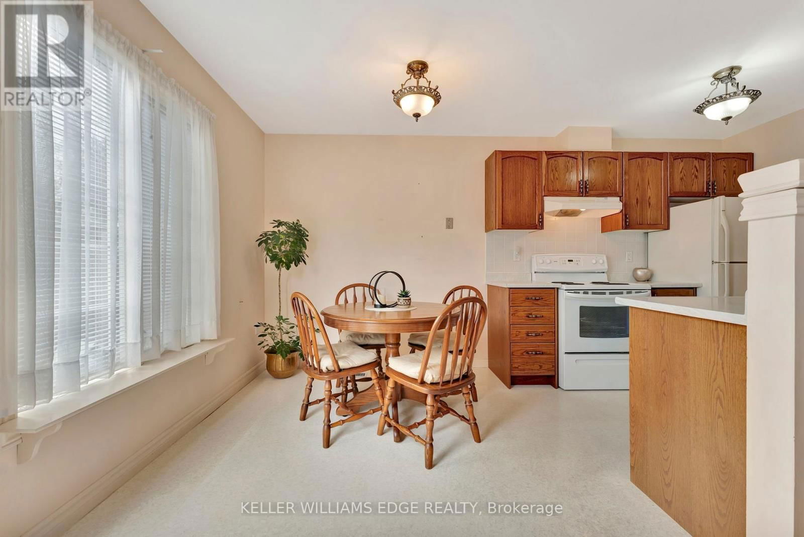5 - 175 FIDDLERS GREEN ROAD Image 10