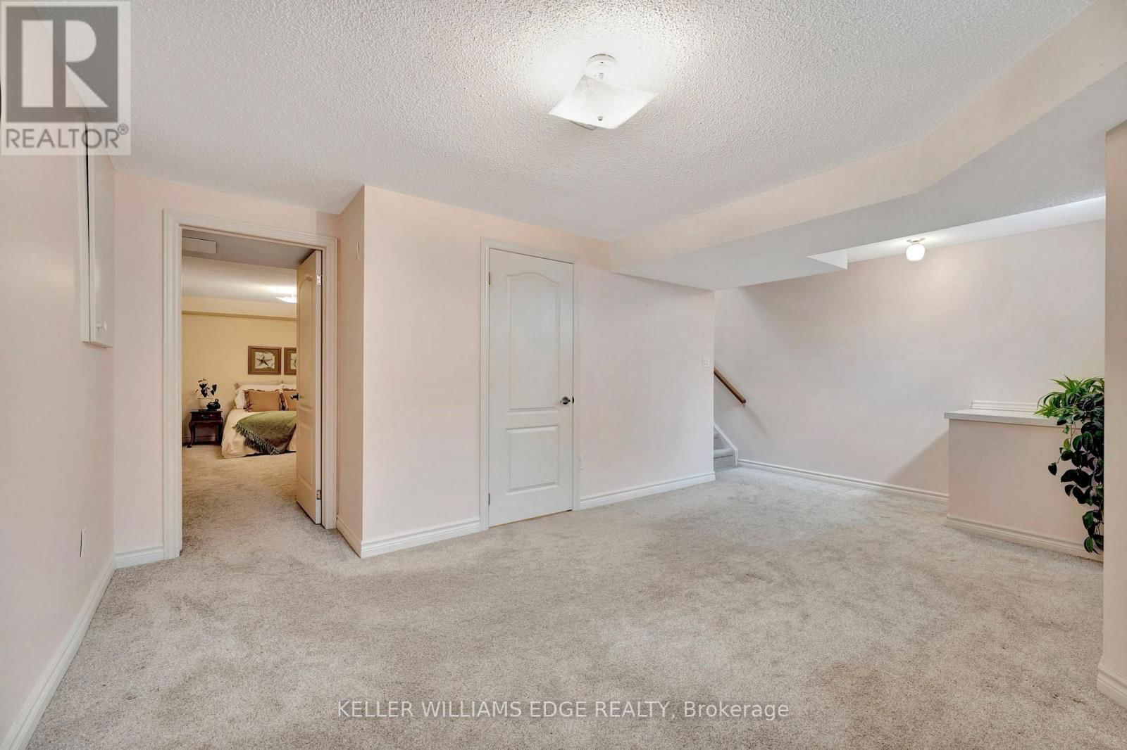 5 - 175 FIDDLERS GREEN ROAD Image 20